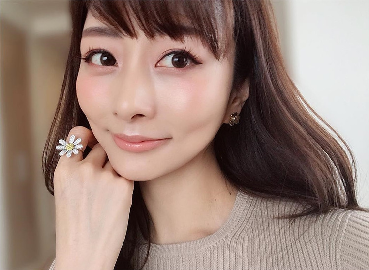 石井美保(美容家)の結婚歴はバツイチ！子供は高校生で美人？